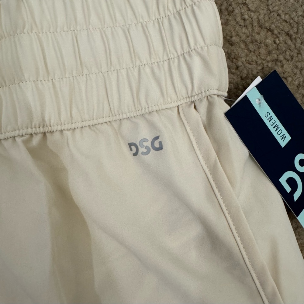 DSG High-Rise Stride Short 3” Inseam Light Sand Women’s Size XL Running Athletic - Picture 6 of 12